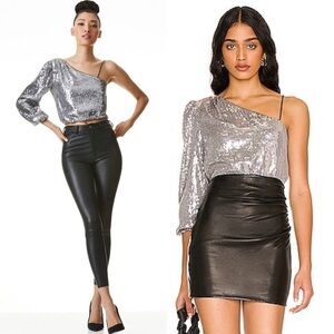 NWT ALICE + OLIVIA Silver Sequin Puff Long Sleeve One Shoulder Draped Crop Top L